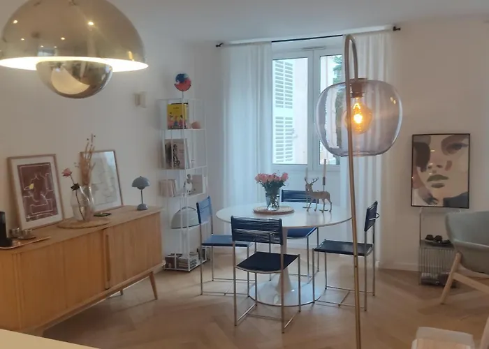 A 50 M Des Plages, Proche Du Vieux Port Et Palais Des Festivals Superbe 3 P Moderne
